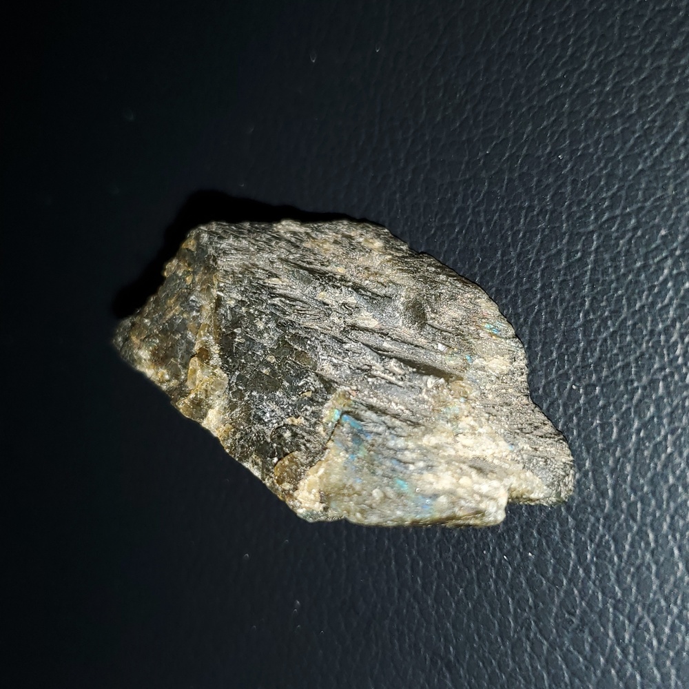 Raw Labradorite - Picture 6 of 6